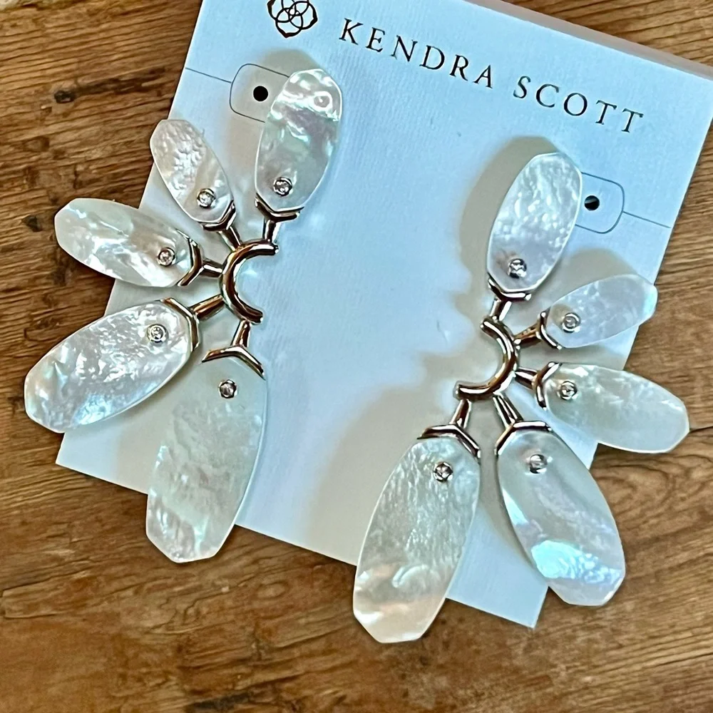 NWT Kendra Scott Ashlyn Ivory Mother Of Pearl Statement Earrings - Picture 8 of 16